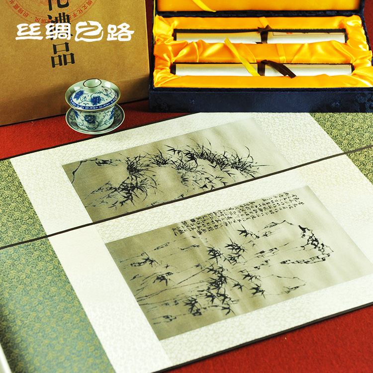 《郑板桥名画精粹》织锦珍藏版丝绸画套装  兰石、竹石两件套 国画礼品