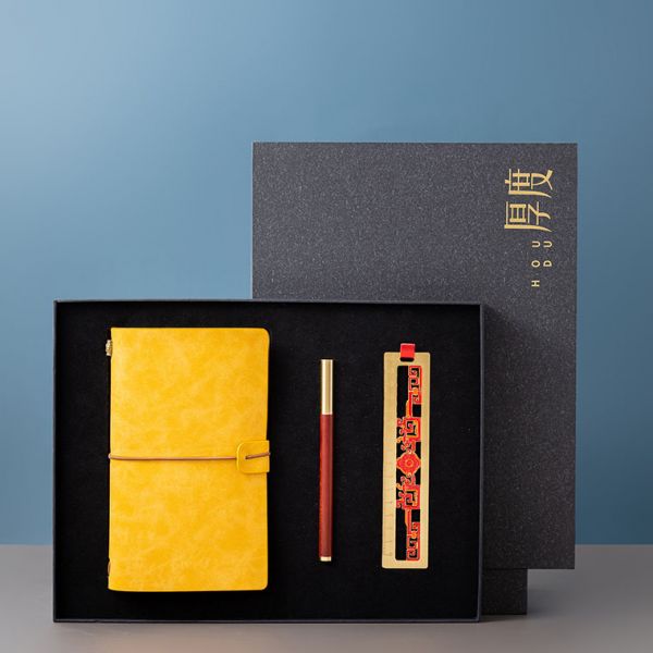 厚度 办公套装 羊巴皮手账本+黄铜书签+金丝楠木笔组合礼盒 企业礼品定制
